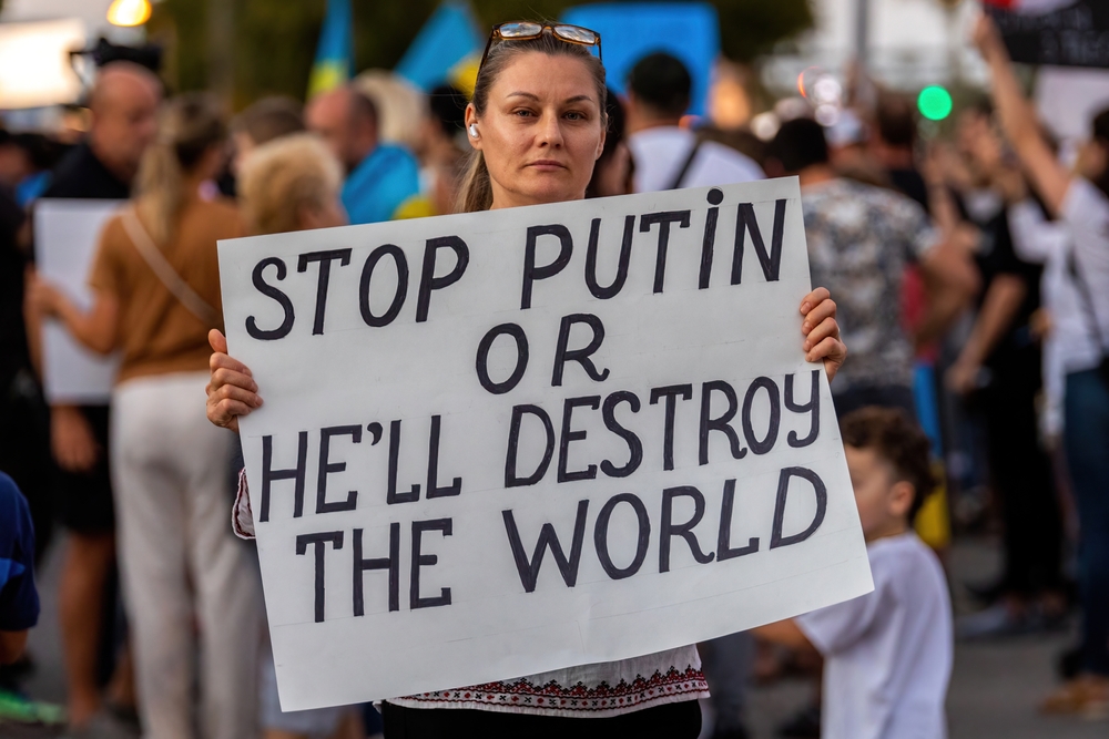 US Funds Ukraine! Final: Democracy 2 – Russian Disinformation 0
